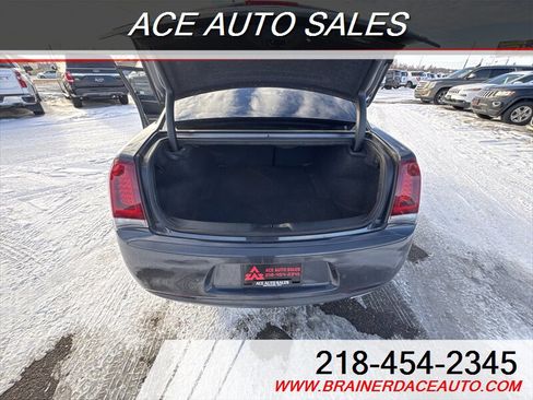 Used 2018 Chrysler 300 S w/ Safetytec Plus Group image 9