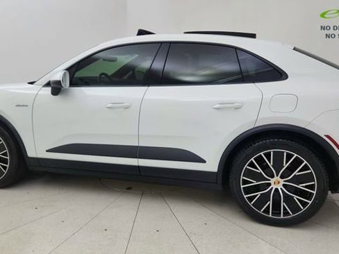 Used 2025 Porsche Macan Electric RWD image 4