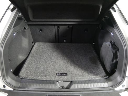 Used 2024 Volkswagen ID.4 Pro S image 18