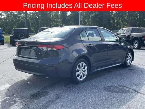 Used 2024 Toyota Corolla LE FWD image 5