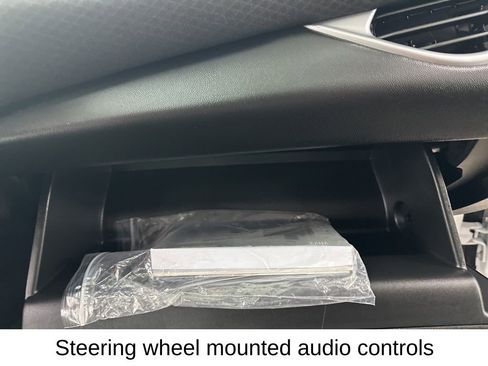 Used 2022 Chevrolet Malibu RS image 22