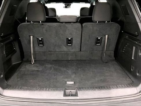 Used 2025 Chevrolet Traverse LT AWD/4WD image 42