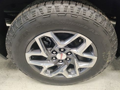 New 2026 GMC Sierra 1500 SLT w/ SLT Premium Plus Package image 3