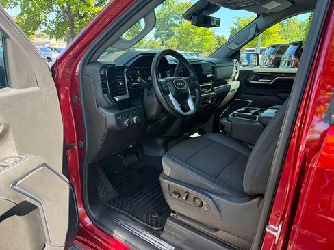 Used 2024 GMC Sierra 1500 Elevation AWD/4WD image 12