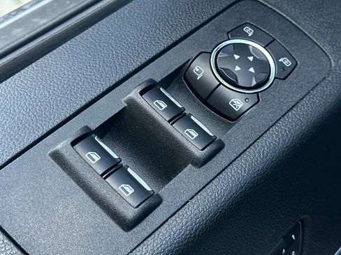 Used 2019 Ford F150 Platinum w/ Equipment Group 701A Luxury image 14