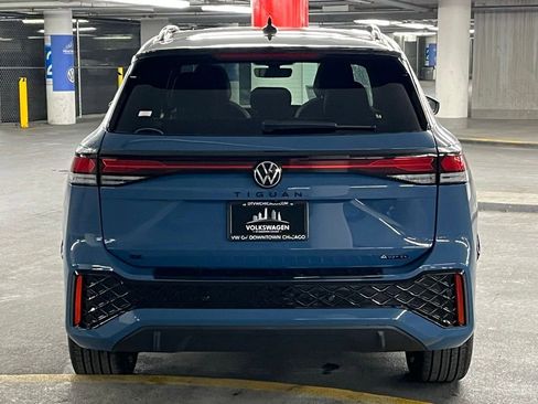 New 2026 Volkswagen Tiguan SE R-Line AWD/4WD image 35