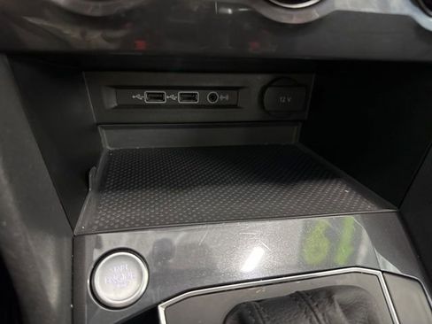 Used 2019 Volkswagen Tiguan SE w/ Panoramic Sunroof Package image 47