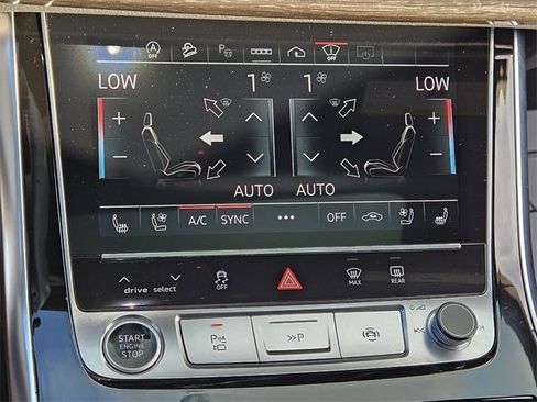 Used 2024 Audi Q8 Prestige w/ Prestige Package image 19