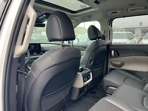New 2026 Kia Carnival SX FWD image 13