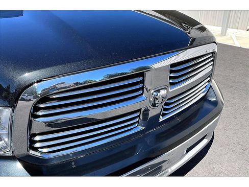 Used 2015 RAM 1500 Classic SLT w/ SLT Plus D←cor Group AWD/4WD image 29