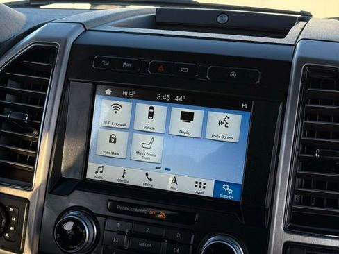 Certified 2018 Ford F150 Platinum w/ Equipment Group 701A Luxury image 26