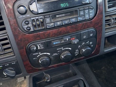 Used 2001 Dodge Durango 4WD image 12