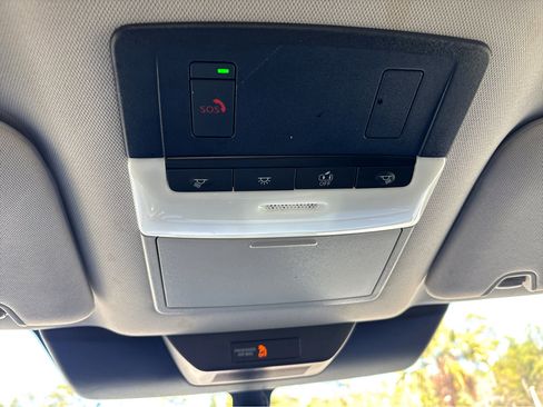 Used 2023 Nissan Pathfinder SL image 29