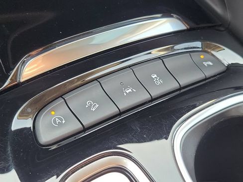 Certified 2023 Buick Envision Essence AWD/4WD image 29