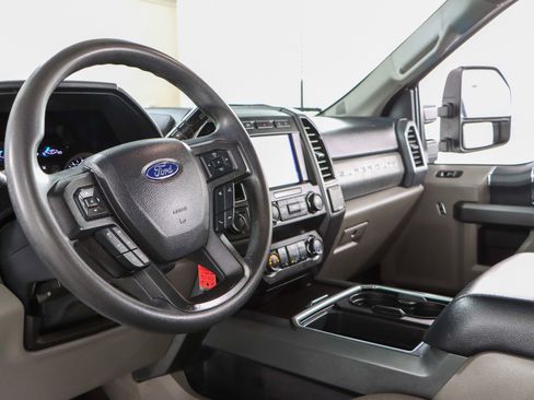 Used 2022 Ford F350 XLT image 25