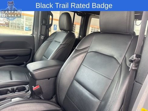 Used 2021 Jeep Wrangler Unlimited Sahara AWD/4WD image 28