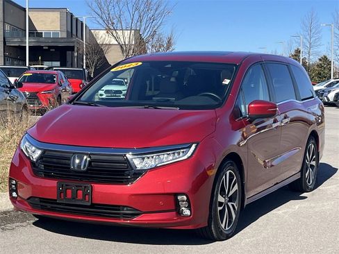 Used 2023 Honda Odyssey Touring image 4