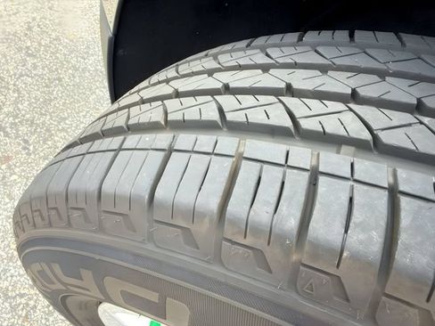 Used 2022 Chevrolet Equinox LT AWD/4WD image 13