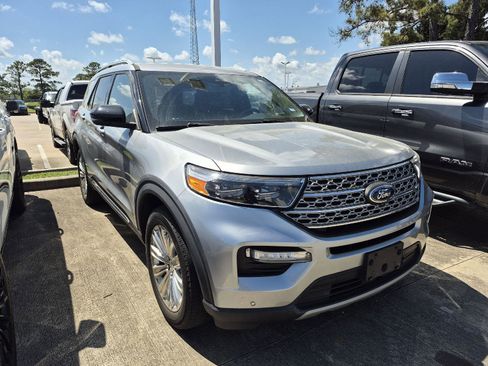 Used 2020 Ford Explorer Limited image 2