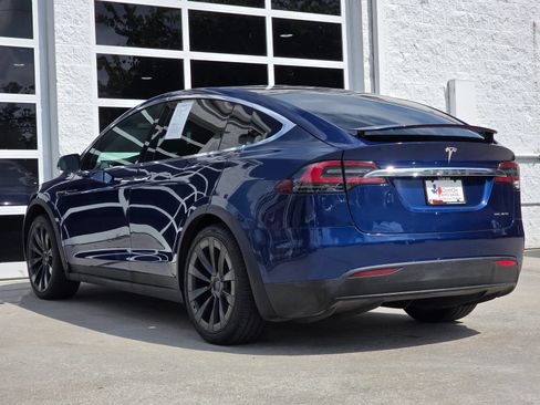 Used 2020 Tesla Model X Long Range AWD/4WD image 9