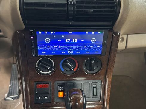 Used 1998 BMW Z3 1.9 image 18