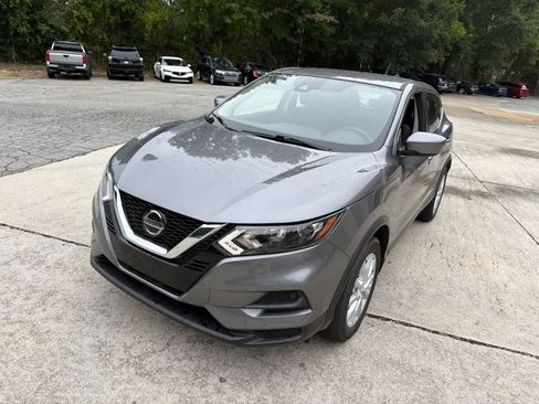 Used 2022 Nissan Rogue Sport S FWD image 3