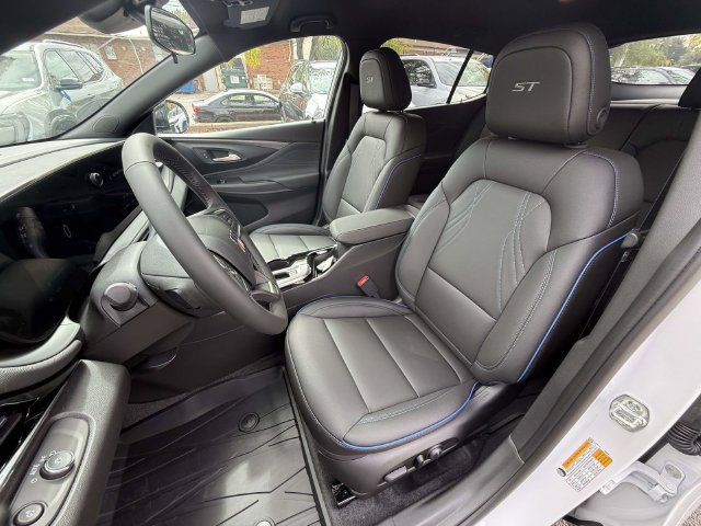 New 2026 Buick Envista Sport Touring w/ Convenience I Package FWD image 8