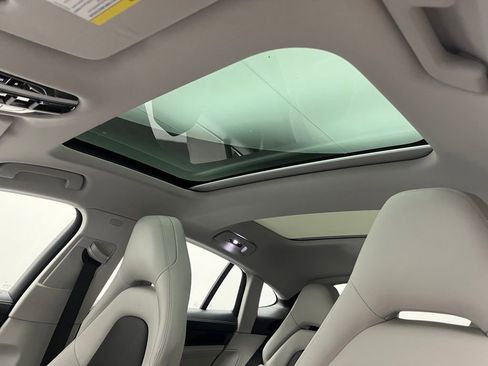 Used 2019 Porsche Panamera 4 image 27