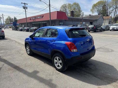Used 2016 Chevrolet Trax LS AWD/4WD image 2