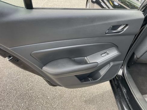 Used 2024 Nissan Altima 2.5 SV FWD image 19