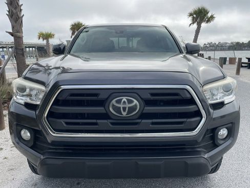 Used 2019 Toyota Tacoma SR5 image 4