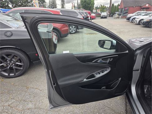 Used 2023 Chevrolet Malibu LT FWD image 14