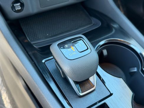 Used 2026 Nissan Rogue SV image 29