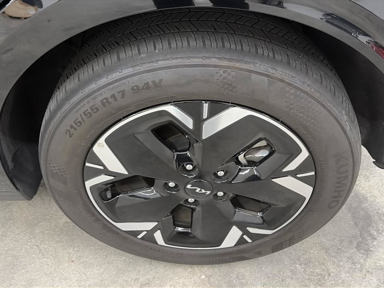 Used 2023 Kia Niro Wind w/ Wind Preserve Package FWD image 26