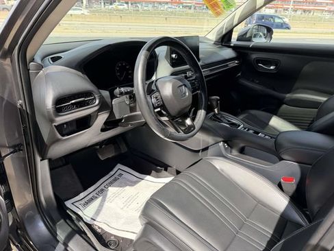 Used 2024 Honda HR-V EX-L image 12