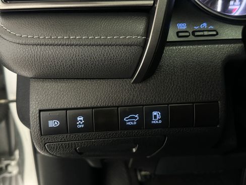 Used 2022 Toyota Camry SE image 50