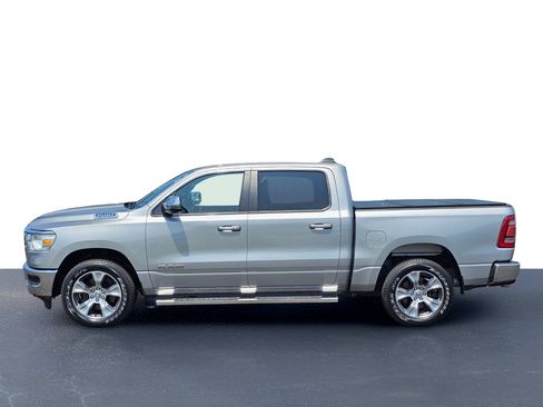 Used 2024 RAM 1500 Laramie AWD/4WD image 15
