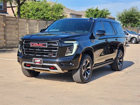 Used 2025 GMC Yukon AT4 w/ AT4 Premium Plus Package AWD/4WD image 11