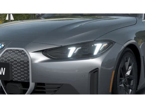 New 2025 BMW i4 xDrive40i image 6