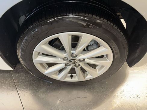 Used 2023 Toyota Corolla SE image 12