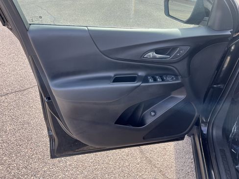 Used 2018 Chevrolet Equinox LT w/ Sun & Infotainment Package image 15