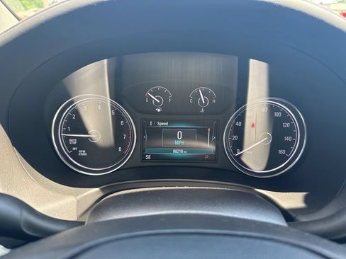 Used 2019 Buick Enclave Essence FWD image 23