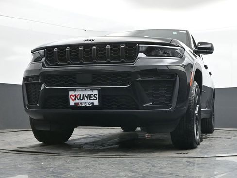 New 2026 Jeep Grand Cherokee L 4WD image 47