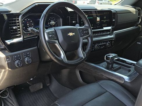 Used 2024 Chevrolet Silverado 1500 LTZ AWD/4WD image 15