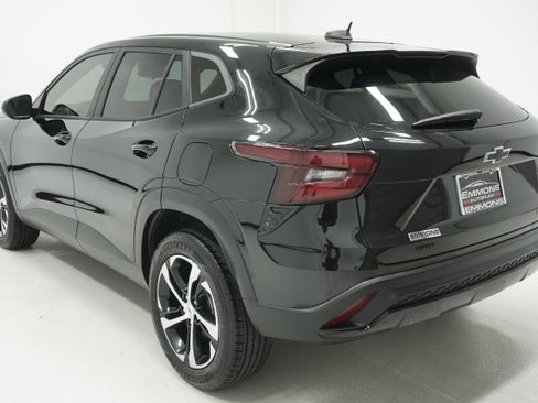 Used 2024 Chevrolet Trax RS w/ Driver Confidence Package FWD image 6