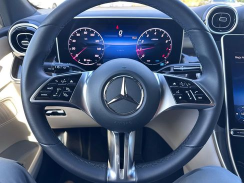 Used 2025 Mercedes-Benz GLC 300 GLC 300 image 19