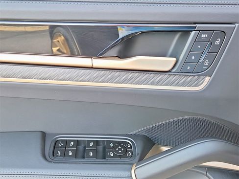 Used 2024 Porsche Cayenne Turbo GT image 7