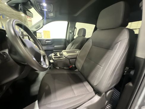 Used 2025 Chevrolet Silverado 1500 Custom image 14