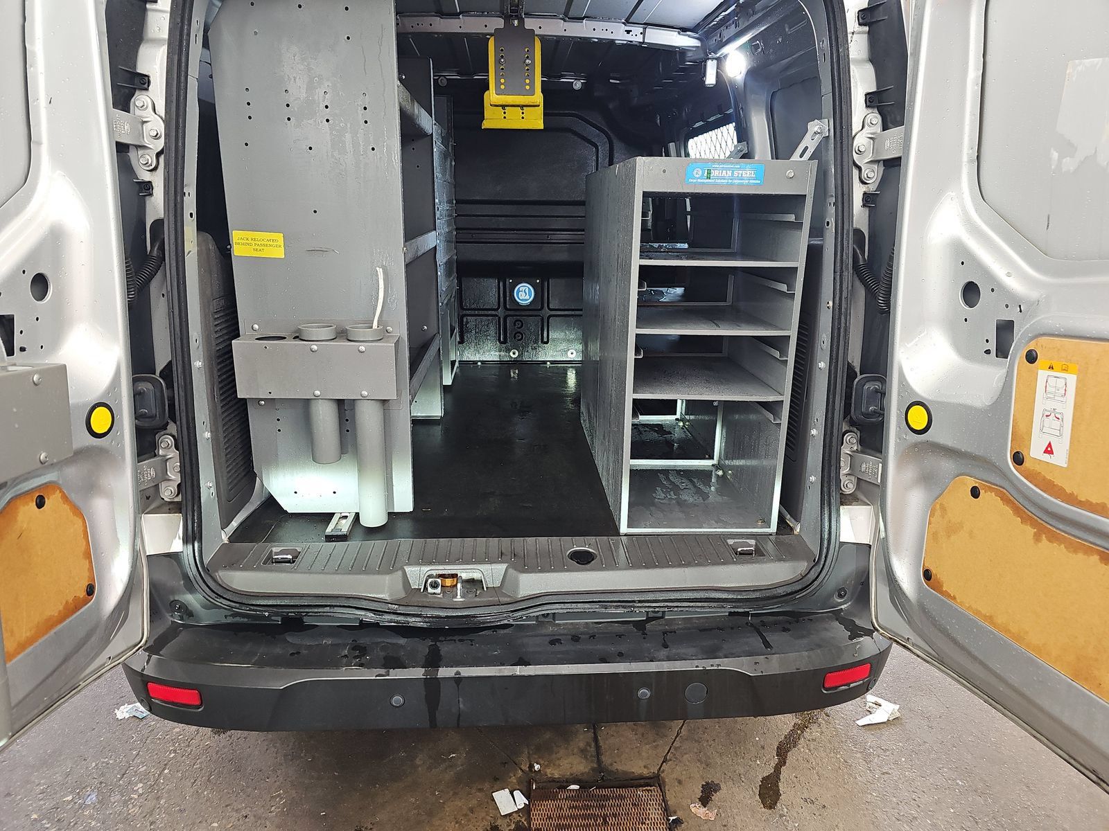Used 2019 Ford Transit Connect XLT FWD image 11
