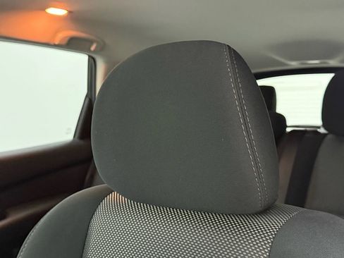 Used 2020 Nissan Pathfinder SV image 17